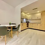 Yamaluxe - Pink & Gold With Many Facilities 布加勒斯特