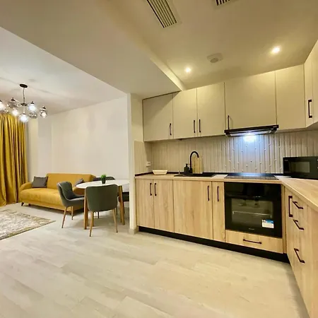 Yamaluxe - Pink & Gold With Many Facilities