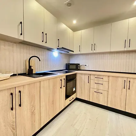 Yamaluxe - Pink & Gold With Many Facilities