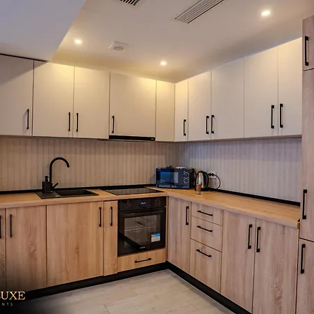 Yamaluxe - Pink & Gold With Many Facilities Daire Bükreş