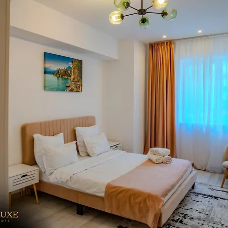 Daire Yamaluxe - Pink & Gold With Many Facilities *