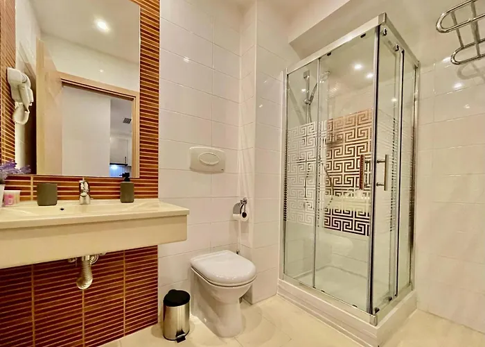 Yamaluxe - Pink & Gold With Many Facilities Lejlighed Bukarest