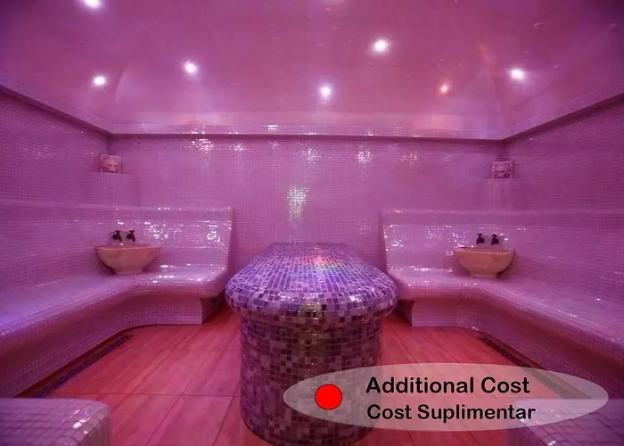 Yamaluxe - Pink & Gold With Many Facilities *